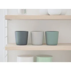 BEABA ® Set Van 3 Siliconenbekers, Grijs/ Saliegroen/ Velvet Grijs -Lief En Klein beaba set van 3 siliconenbekers grijs saliegroen velvet grijs a392955 4