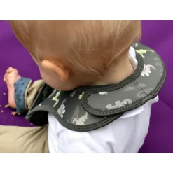 Bibetta Neopreen Slab UltraBib® Dinosaurus -Lief En Klein bibetta neopreen slab ultrabib dinosaurus a335376 3