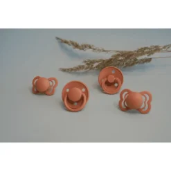 BIBS Fopspeen Couture Vanille / Peach Latex 0-6 Maanden, 2 Stuks. -Lief En Klein bibs fopspeen couture vanille peach latex 0 6 maanden 2 stuks a320965 3