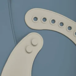 CeLaVi Silicone Slabbetje 2 Pak Amber Bruin -Lief En Klein celavi silicone slabbetje 2 pak amber bruin a412060 3