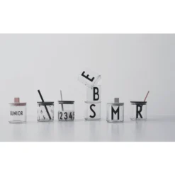 Design Letters Drinkglas Voor Kinderen Van Tritan In Het Groen 8 Design Letters Drinkglas Voor Kinderen Van Tritan In Het Groen -Lief En Klein design letters drinkglas voor kinderen van tritan in het groen a305027 3