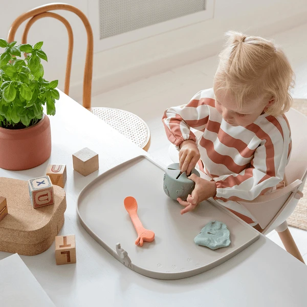 Done By Deer ™ Mouwzak Slabbetje Stripes Papaja 4 Done By Deer ™ Mouwzak Slabbetje Stripes Papaja - Afbeelding 4