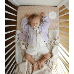 FRIGG Fopspeen Daisy Latex, Kamille/Honing Goud 0-6 Maanden, 2 Stuks -Lief En Klein frigg fopspeen daisy latex kamille honing goud 0 6 maanden 2 stuks a396100 4