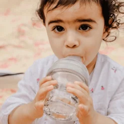 Haakaa® Babyfles Glas, Generatie 3 90 Ml In Grijs -Lief En Klein haakaa babyfles glas generatie 3 90 ml in grijs a343996 4