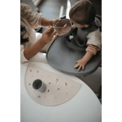 Mushie Placemat Silicone, Dinosaurussen -Lief En Klein mushie placemat silicone dinosaurussen a399011 4