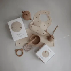 Mushie Silicone Slabbetje Regenboog -Lief En Klein mushie silicone slabbetje regenboog a399446 3