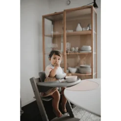 Mushie Siliconen Slabbetje White Madeliefje -Lief En Klein mushie siliconen slabbetje white madeliefje a399456 2