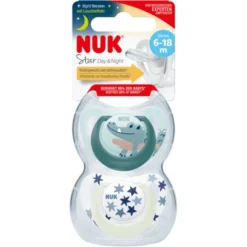 NUK Soother Star Day & Night , Maat 2 In Groen/blauw -Lief En Klein nuk soother star day amp night maat 2 in groen blauw a349877 2