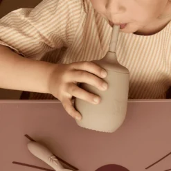 Nuuroo Adita 230ml Drinkbeker Met Rietje, Cobble Stone -Lief En Klein nuuroo adita 230ml drinkbeker met rietje cobble stone a362983 4